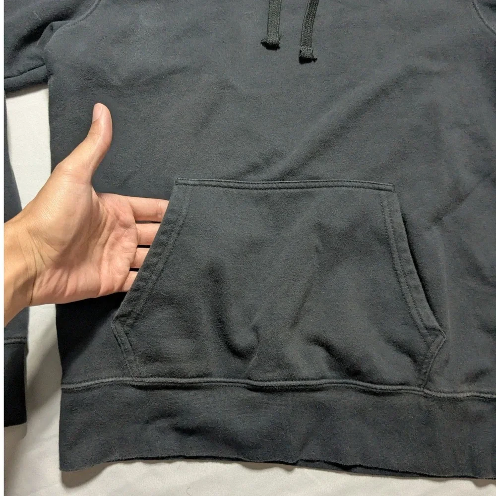 The North Face Men Small NEVER STOP EXPLORING Double-sided Logo Black Hoodie